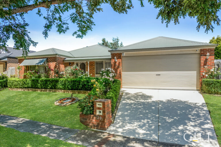 Exceptional Family Living on 600m² in Narre Warren South
