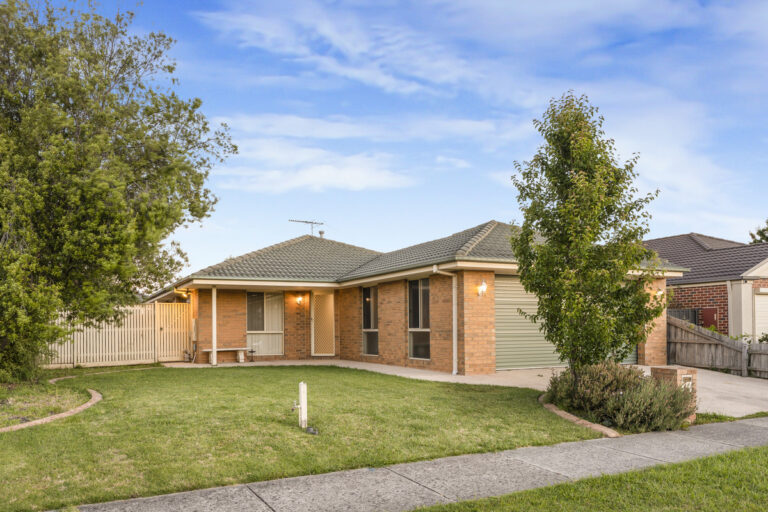 For Lease | Spacious Family Home Close to Top Berwick Schools