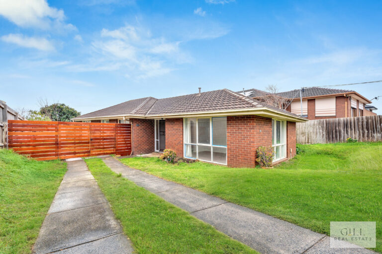 Convenient Living in Dandenong North
