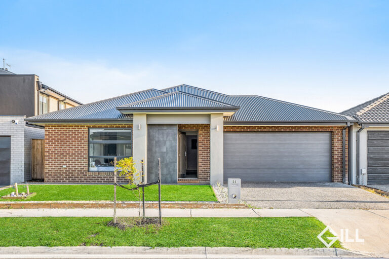 Welcome to Piero Place: A Spacious 4-Bedroom Family Home in the Heart of Clyde