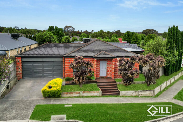 Expansive Family Living on a Prime Corner Block in the Heart of Berwick