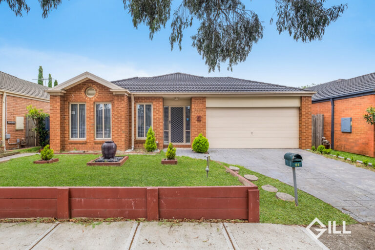 For Lease: 51 Stefan Drive, Berwick VIC 3806