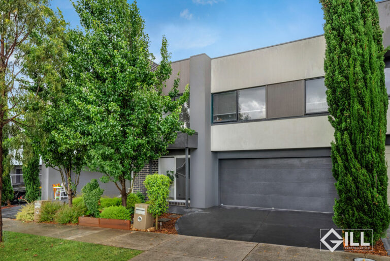 Modern Comfort and Convenience in the Heart of Officer!