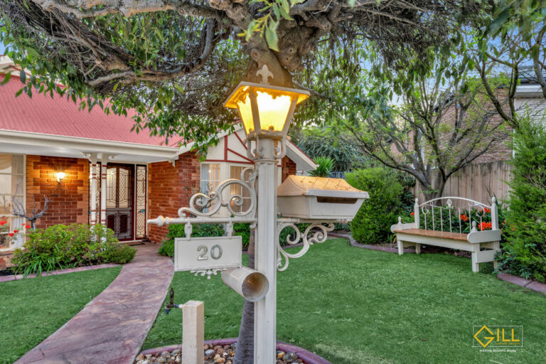 “Elegant Brick Veneer Home on Expansive Block – Discover 20 Murndal Court, Berwick”