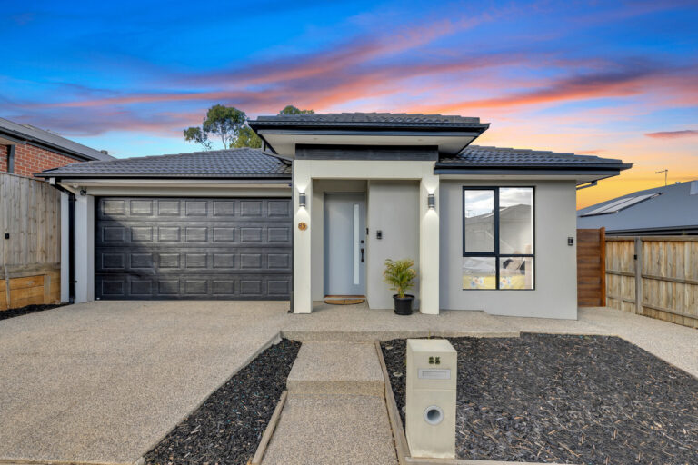 Modern Luxury Meets Convenience in Bacchus Marsh