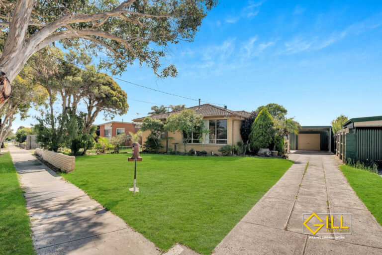 Discover the perfect opportunity in Frankston North!