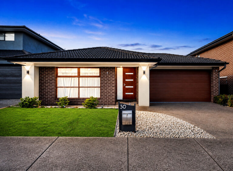 Parkside Family Living in the Heart of Berwick Waters