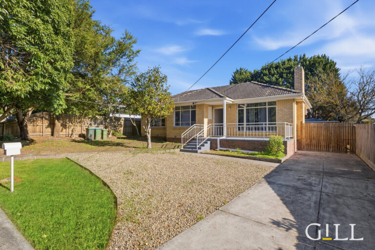 Spacious Family Haven Close to Schools, Parks & Transport