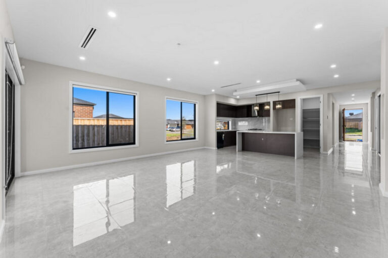 Stunning Family Home in a Convenient Officer Location